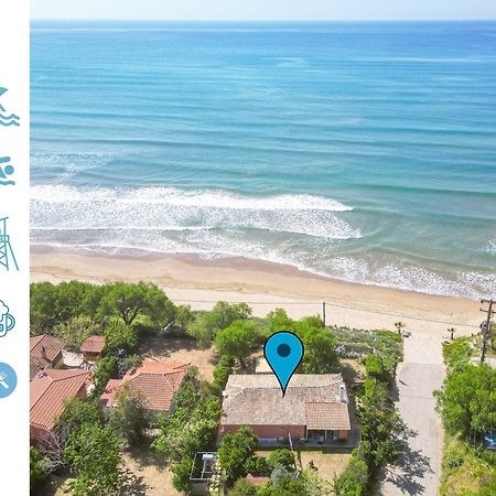 Salty Noses Beach House Paradise Perfect For Families Pyrgos  Ngoại thất bức ảnh