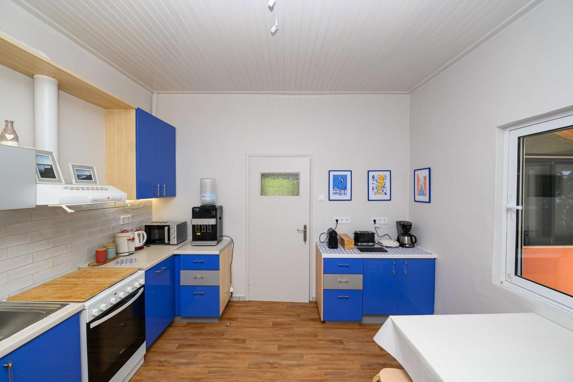 Salty Noses Beach House Paradise Perfect For Families Pyrgos  Ngoại thất bức ảnh
